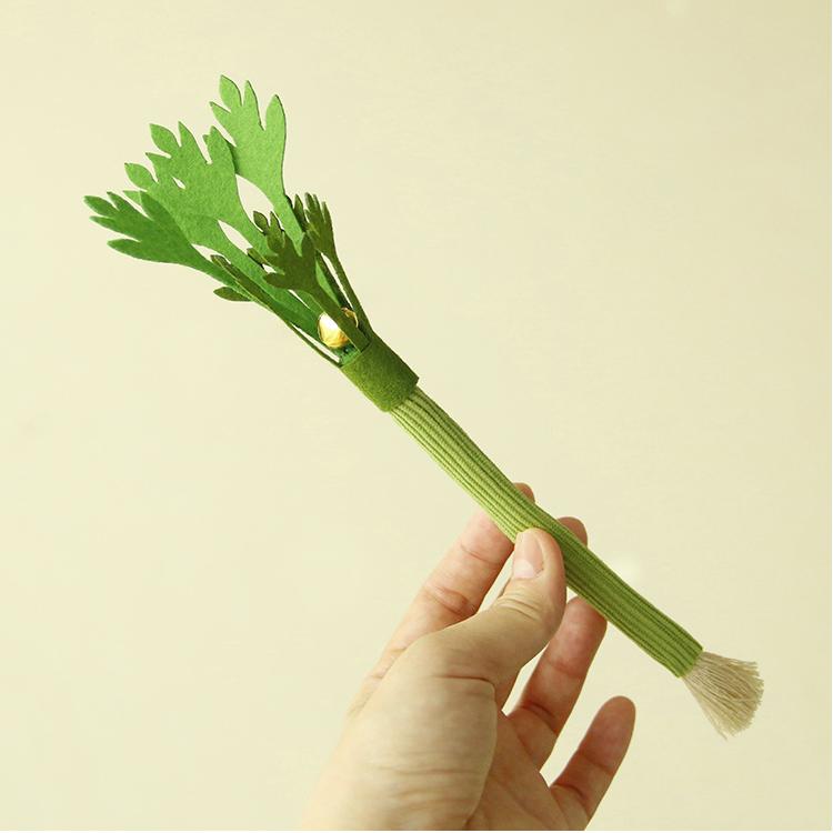 Celery Silver Vine Cat Chew Interactive Toy