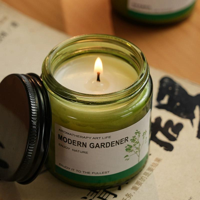 MODERN GARDENER Scented Candle